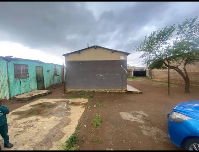 2 BEDROOM HOUSE FOR SALE IN PALM RIDGE EXT 2